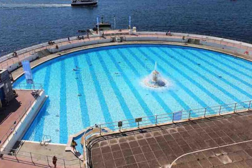 Apartment Grand On Hoe/barbican Allocated Parking! *